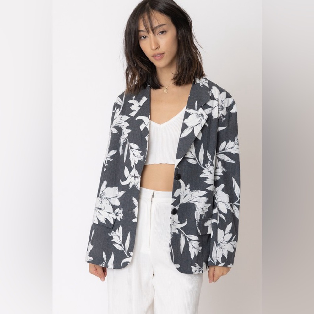 #19 Closeout Firm 🌸New! Floral Tropical Blazer - Picture 2 of 4
